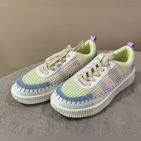 NEW Nicole Miller New York Brita Beige Mist Platform Sneakers Size 8.5 - Picture 1 of 7
